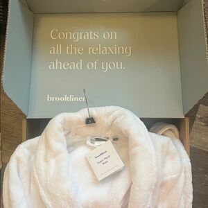 Brooklinen Super Plush Robe - tags on